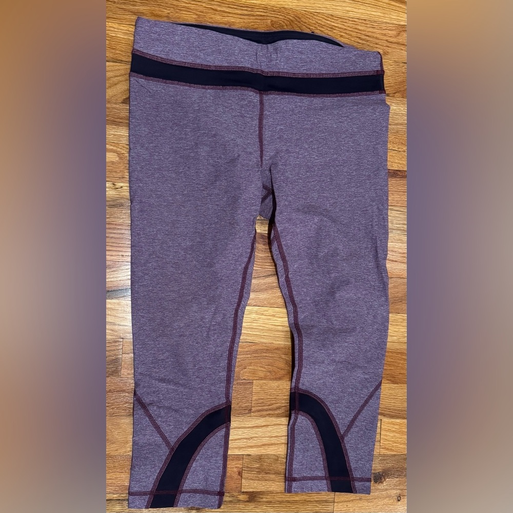 Like New Lululemon Purple Crop Leggings size 8